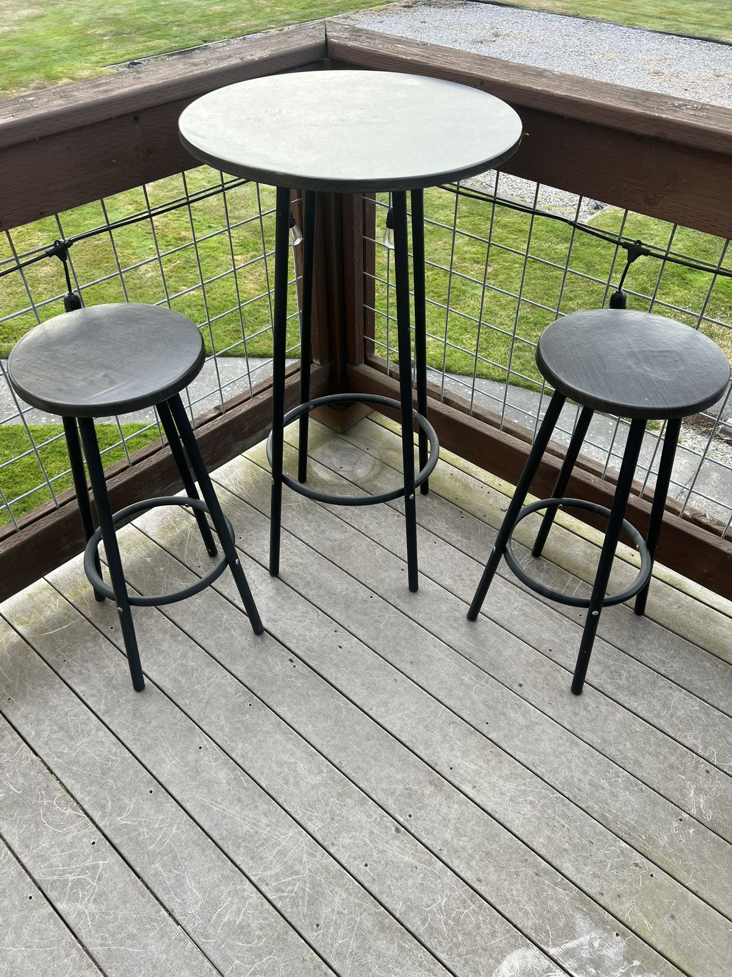 Table with 2 Stools