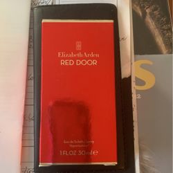 E A RED DOOR  Perfume