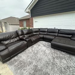 Amazing Sectional Leather Power Recliner !!! 🚚✅