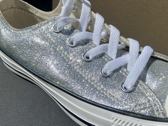 Converse - Silver glitter Brand New Size 6