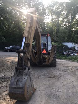 Cat 446b backhoe low hours hammer lines 4x4 strong machine works perfectly {contact info removed}