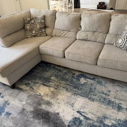 L-shaped sectional