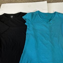 Lot Of 2 Tees Both Size S GAP Black Massini Teal Both In Great Condition 
