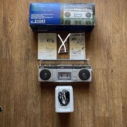 AM/FM Cassette Player/Recorder Radio