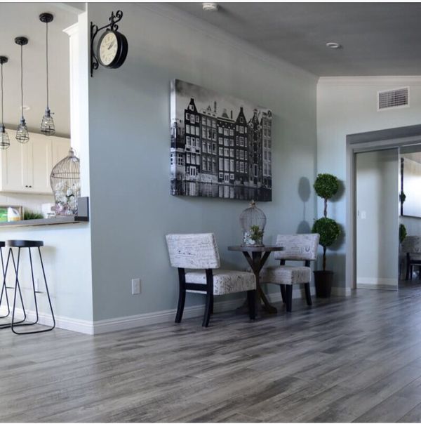 Dyno Exchange Signature Collection Laminate Flooring for Sale in San Diego, CA - OfferUp