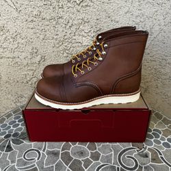 BOOTS RED WING 8088 IRON RANGER® TRACTION TRED SIZE 9 MENS 