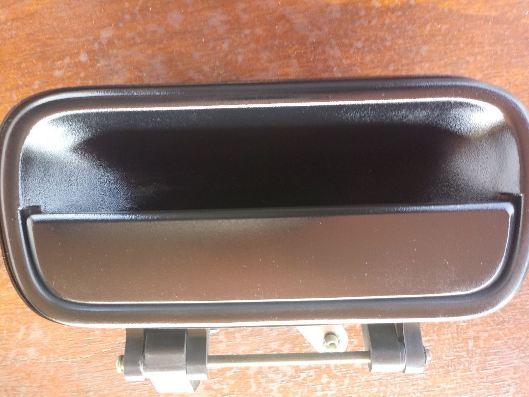 Tailgate Door handle for Toyota T100 in very good condition $25