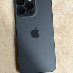 iPhone 15 PRO MAC 256GB