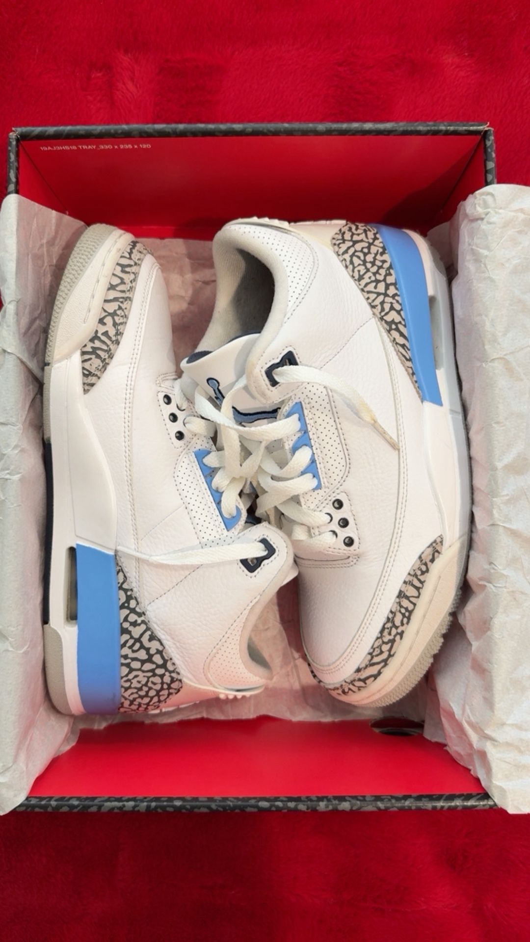 Jordan 3 UNC Size: 8