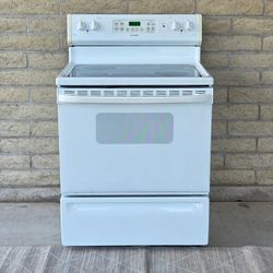GE HOTPOINT FREESTANDING SMOOTH TOP ELECTRIC RANGE 5.0 cu ft OVEN GLASS STOVE HOME KITCHEN APPLIANCE