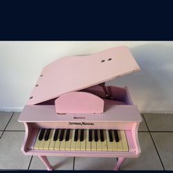 kid piano pink
