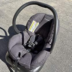 Maxi cosi infant car seat