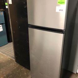 Vissani MDFF7SS 7.1 cu. ft. Top Freezer Refrigerator