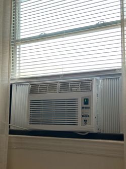 GE Window AC Unit