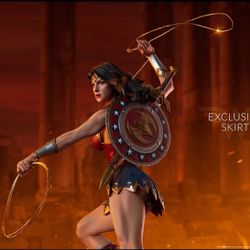 Sideshow Collectibles Exclusive Premium Format Wonder Woman Statue
