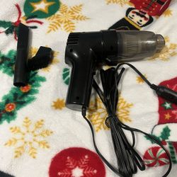 Small car vacuum cleaner