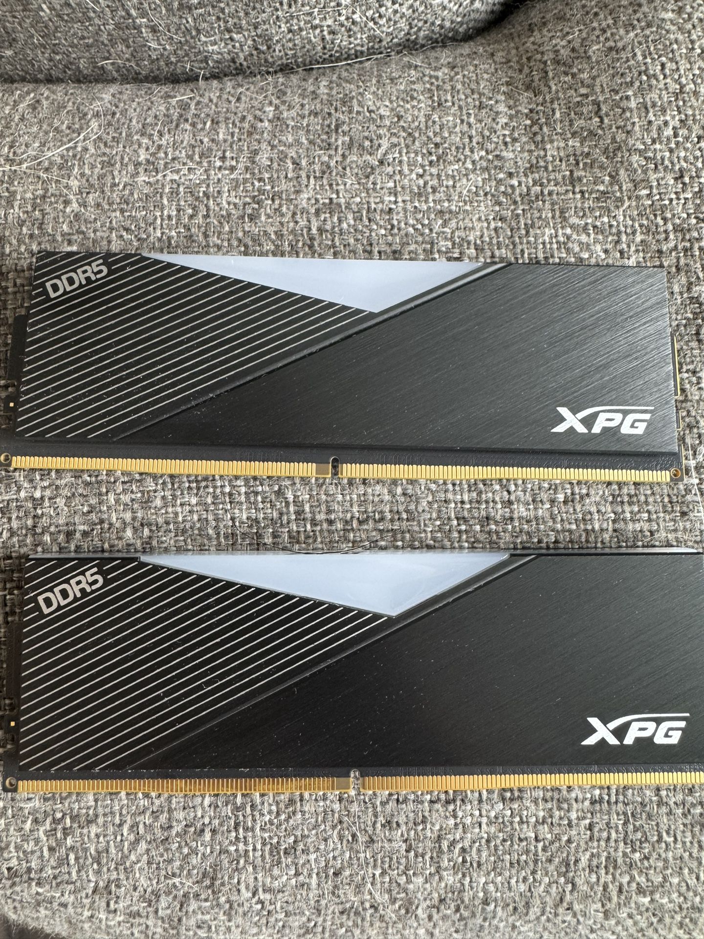 XPG 32gb (2PK x 16gb) 5200MHz DDR5 Memory