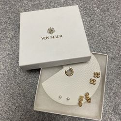 Von Maur gold and pearl earring set 