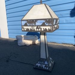Decorative Antique 1900s Stained Glass Table Lamp