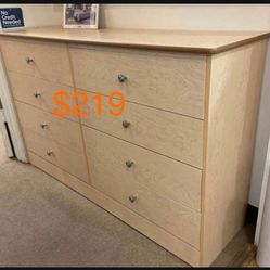 8 Drawer Dresser /cómoda 8 Cajones 