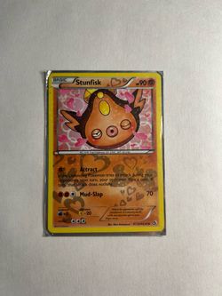 Pokemon cards Stunfisk RC12 LP