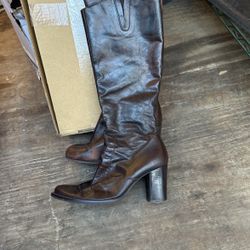 Size 7.5 US Size 40 Euro Brown Leather Zip Up Paddock Boots