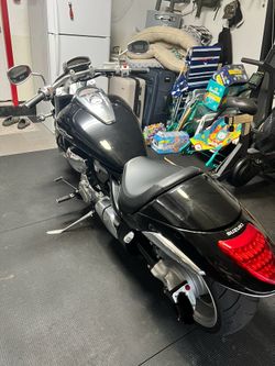 2006 Suzuki M109R
