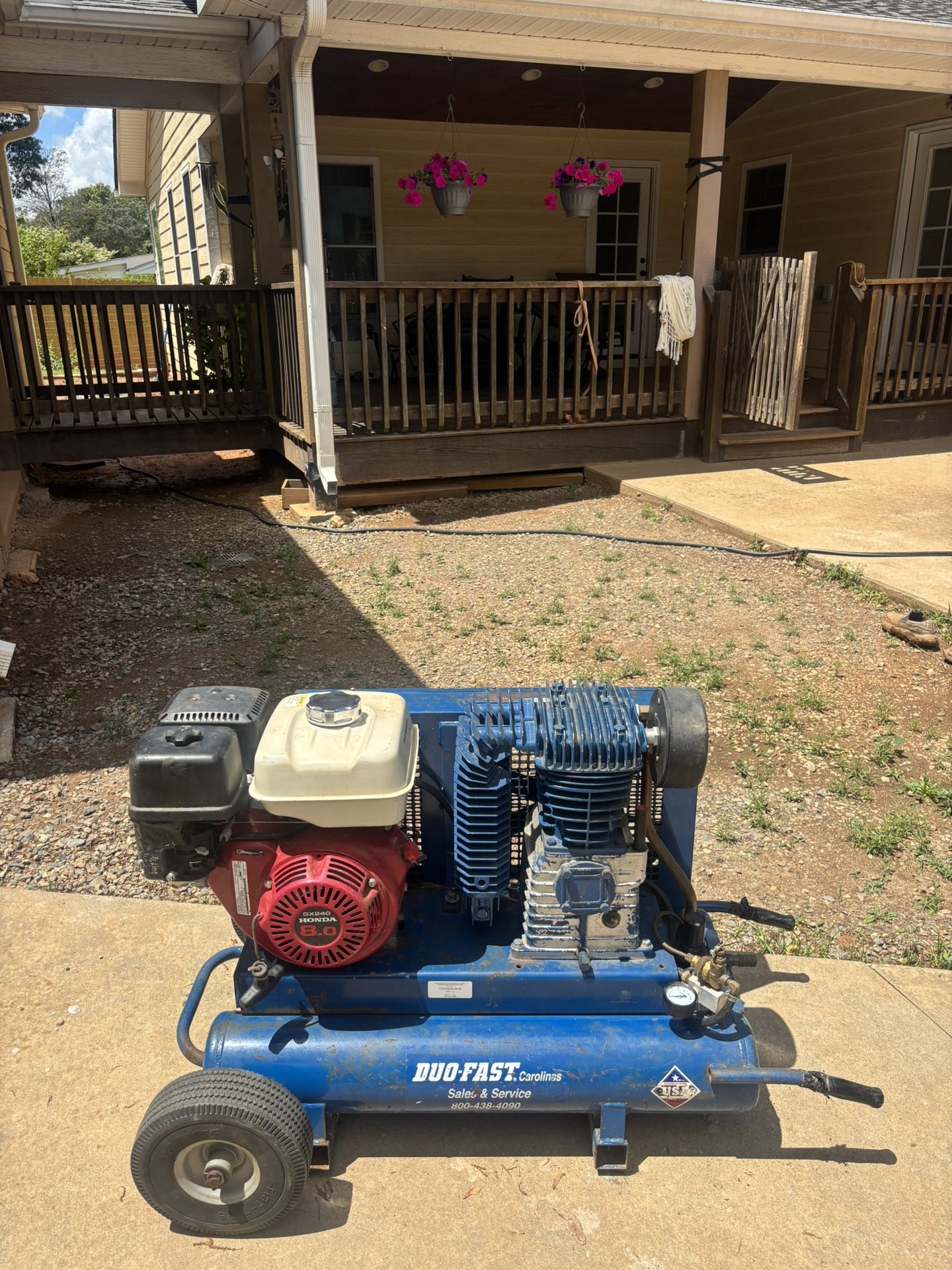 Rol-Air 8 gallon compressor (gas) with Honda gx240