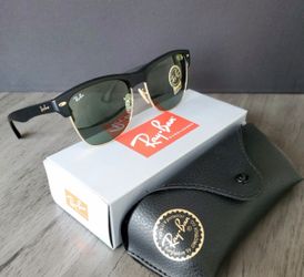 New RayBans - Box, Pouch Cloth All Included
