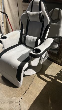 Gaming chair