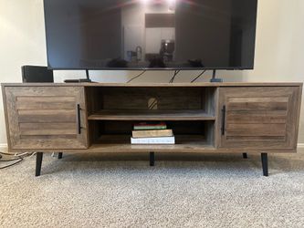 Tv stand