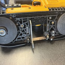 Dewalt Cordless band saw 