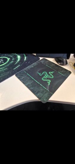 Razor Keyboard, Deskmat & Mousepad