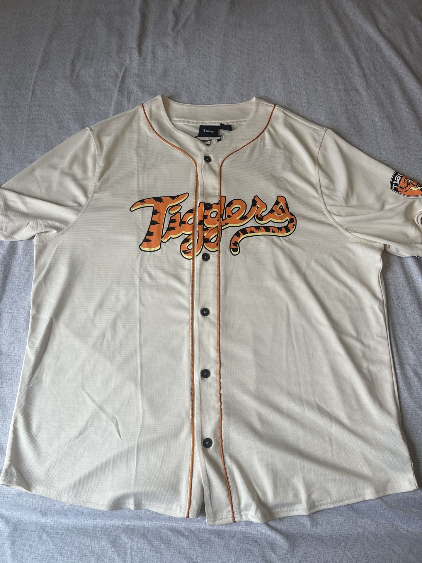 Yankees Majestic Jersey No Name No Number Size Large for Sale in Pasadena,  TX - OfferUp