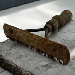 Antique Horse Mane Grooming Comb Wood Handle Primitive Farm Tool - Collectible