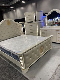 Exclusive Queen Size Bedroom Set $50 Down Payment ✅️ LIMITED STOCK. Ask for Price 