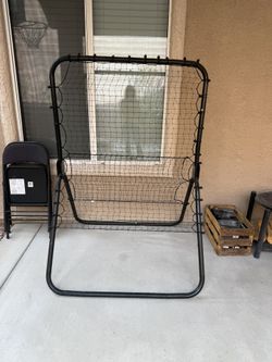 Sports rebounder