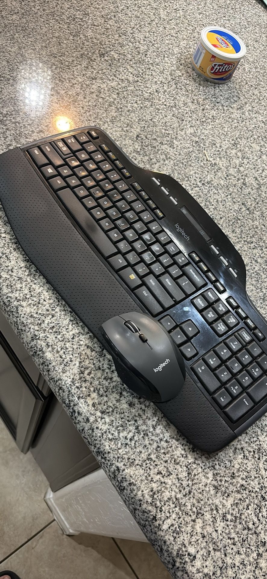 Wireless Keyboard And Mouse Like New Has Usb