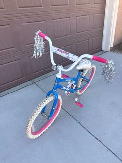 Girls Bike 20 in wheels