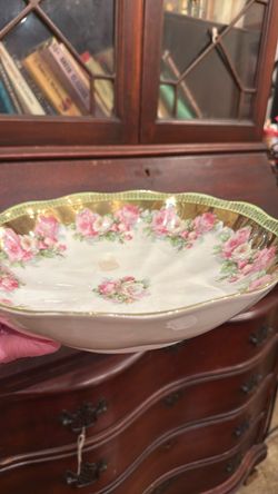 Antique Porcelain Bowl with Pink Roses and Gold Rim
