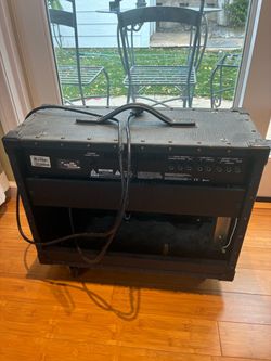 Roland RC-90 amp