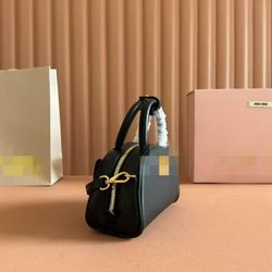 A bag that all women love