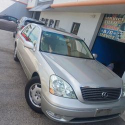 2002 Lexus Ls430 - Sedan 4D