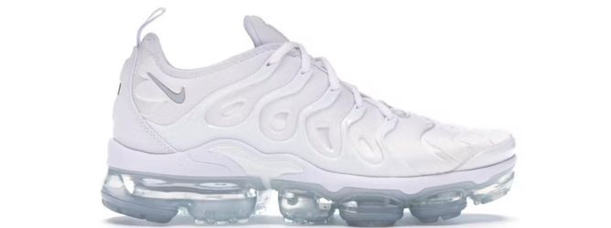 Size 8.5 Nike Air VaporMax Plus White