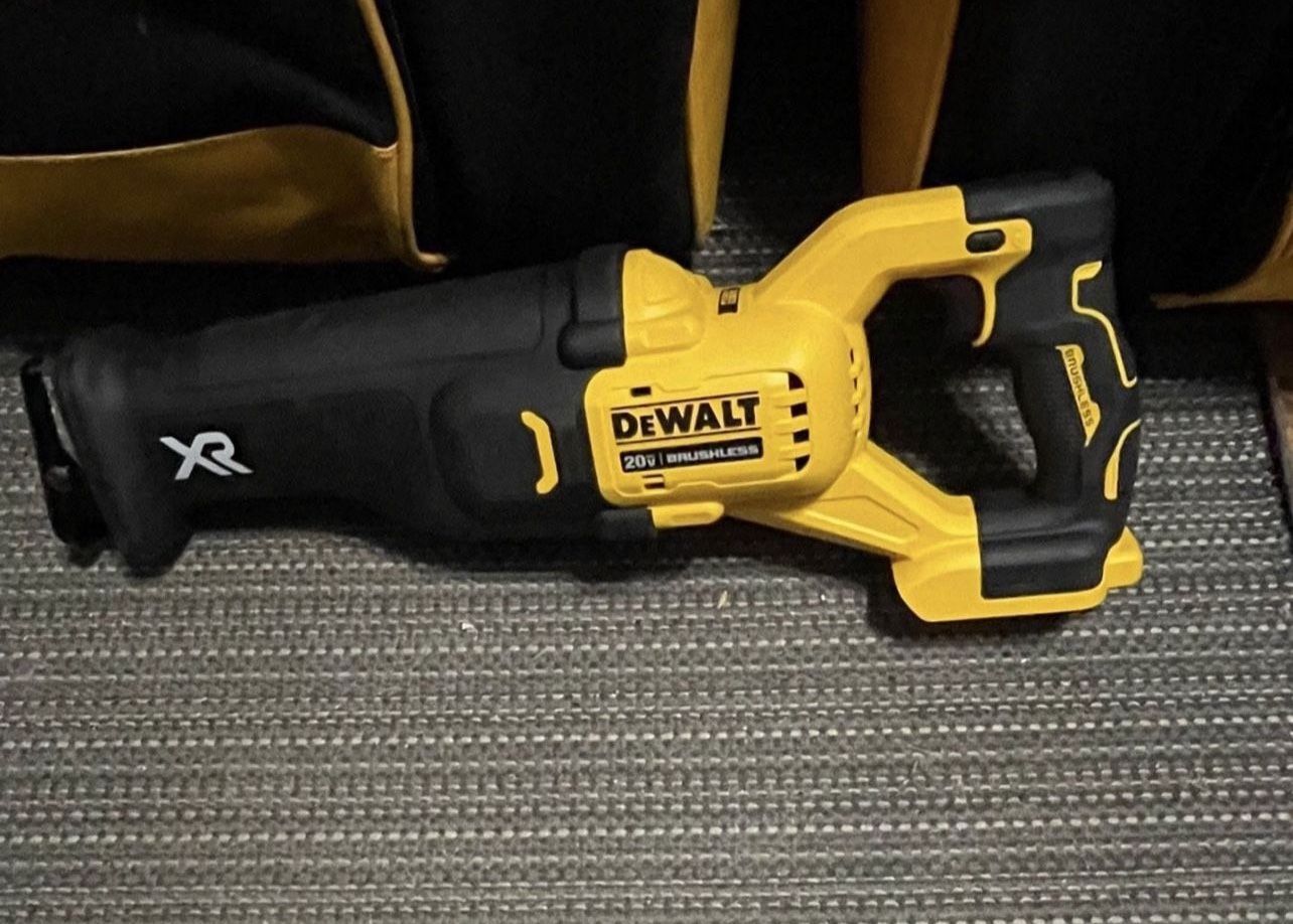 Dewalt Sawzall Xr 20V. $130  Home & Garden