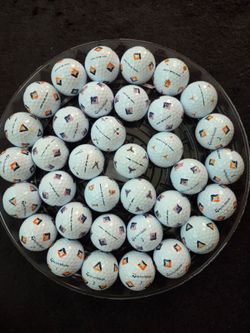 35 Taylormade TP5/TP5X Pix Golf Balls -Excellent Condition