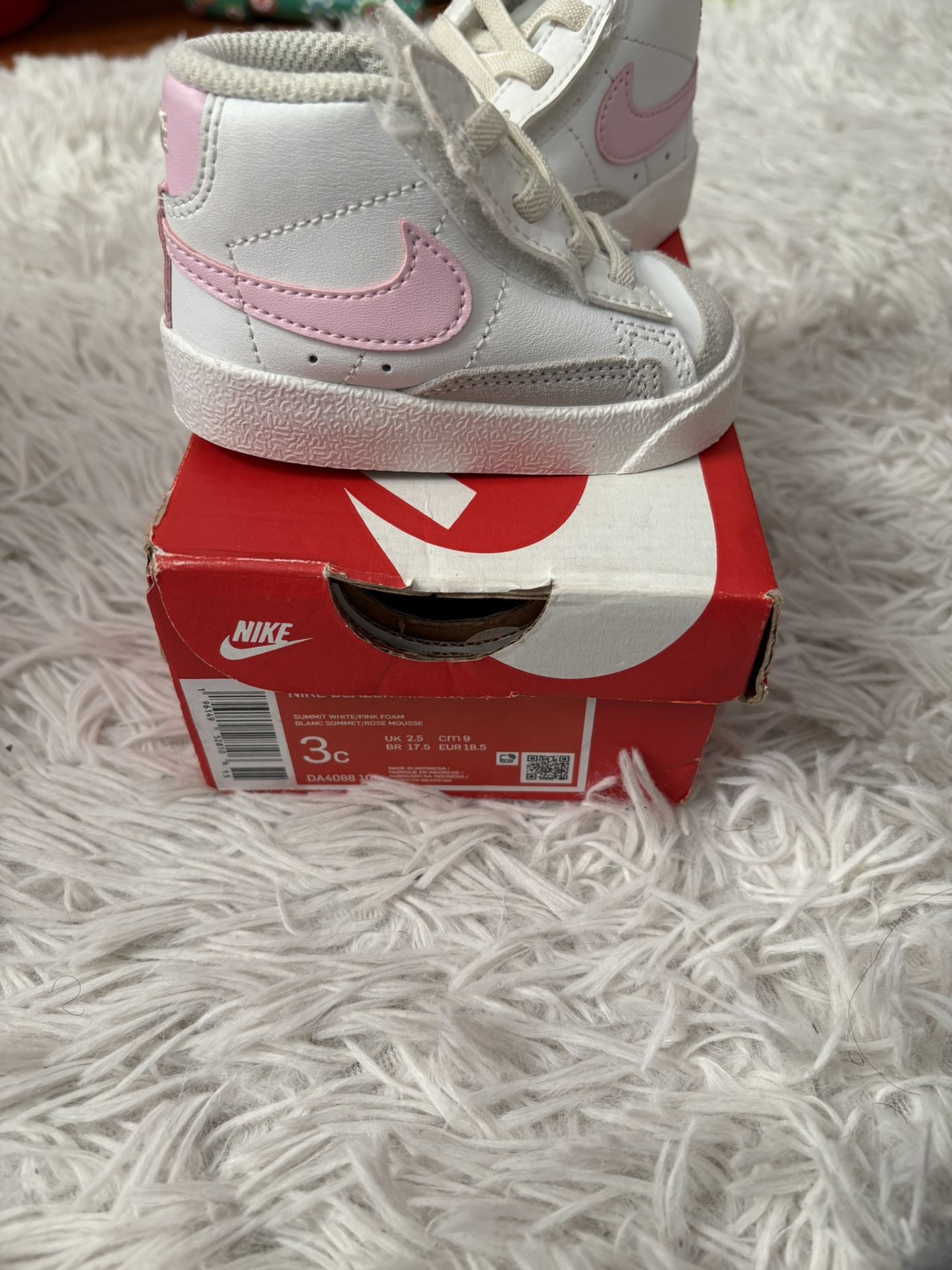 Nike Blazer ‘77, Dr Martens