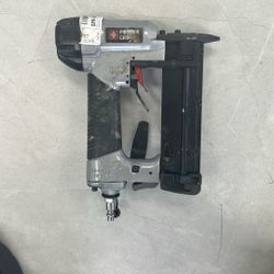 Porter cable 1 3/8” pneumatic Nail gun