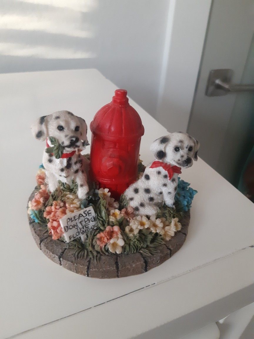 CUTE DALMATIANS PORCELAIN DECORATIVE 