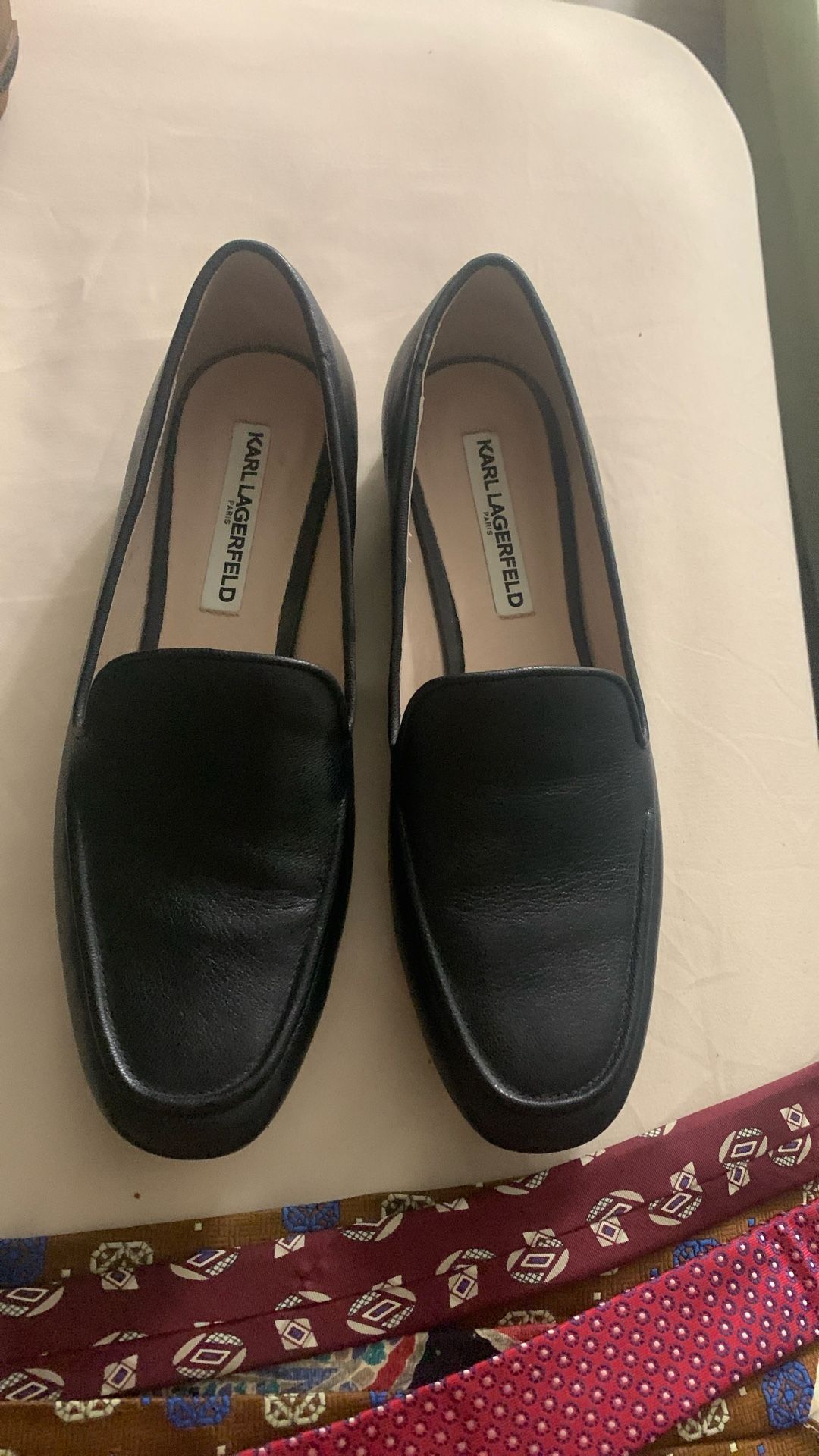 LOAFERS Black Leather Flats - Karl Lagerfeld 8.5 M 8 1/2